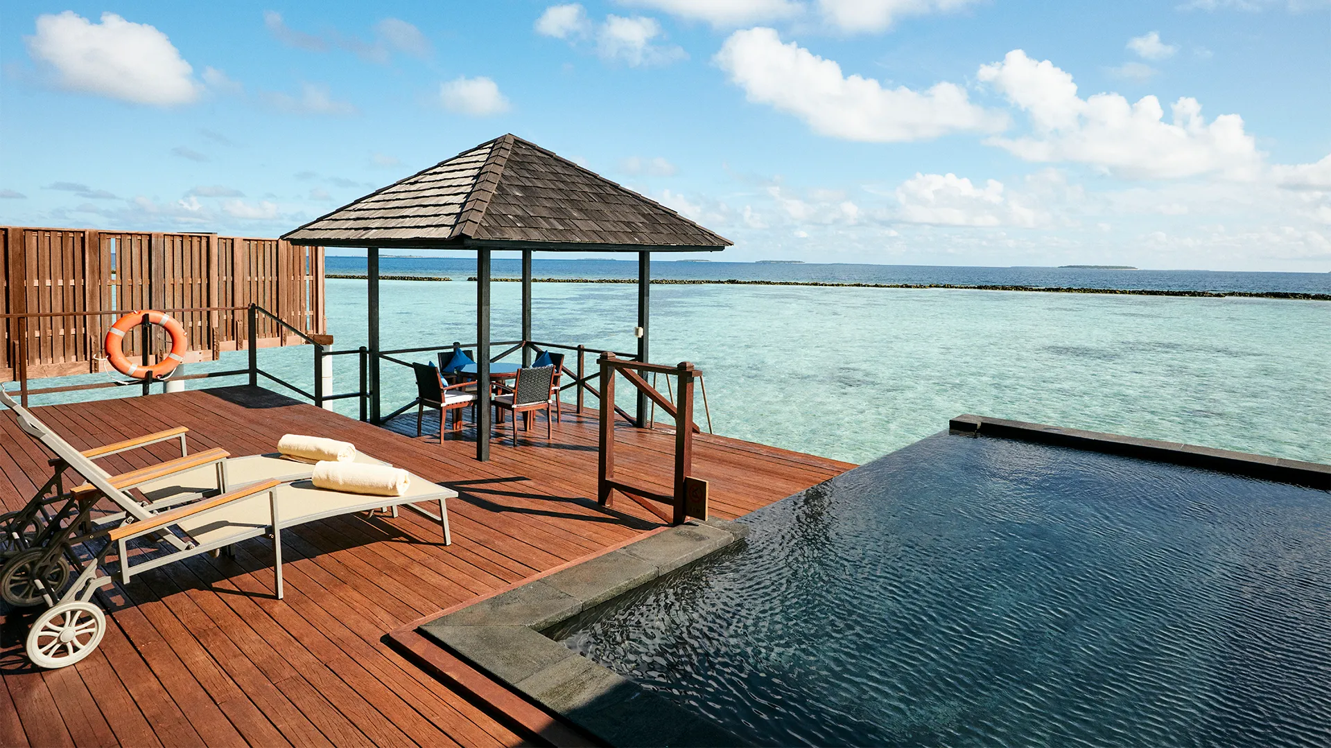 Sun Siyam Iru Fushi — Infinity Water Villa
