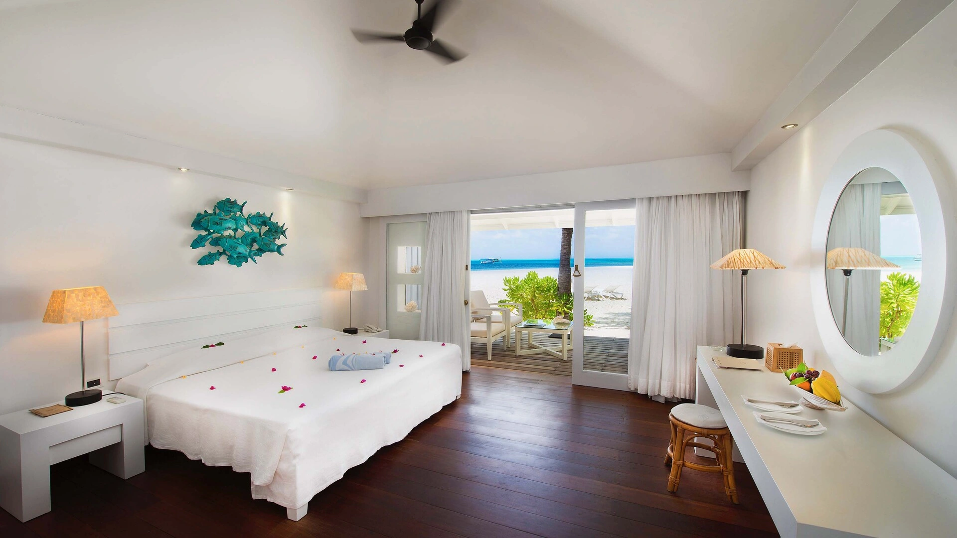  Diamonds Athuruga — Beach Front Villa