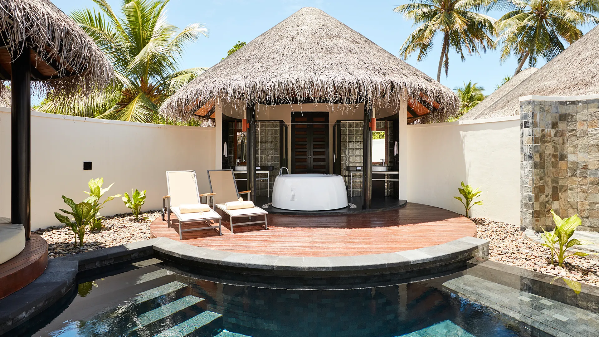 Sun Siyam Iru Fushi — Pool Beach Villa