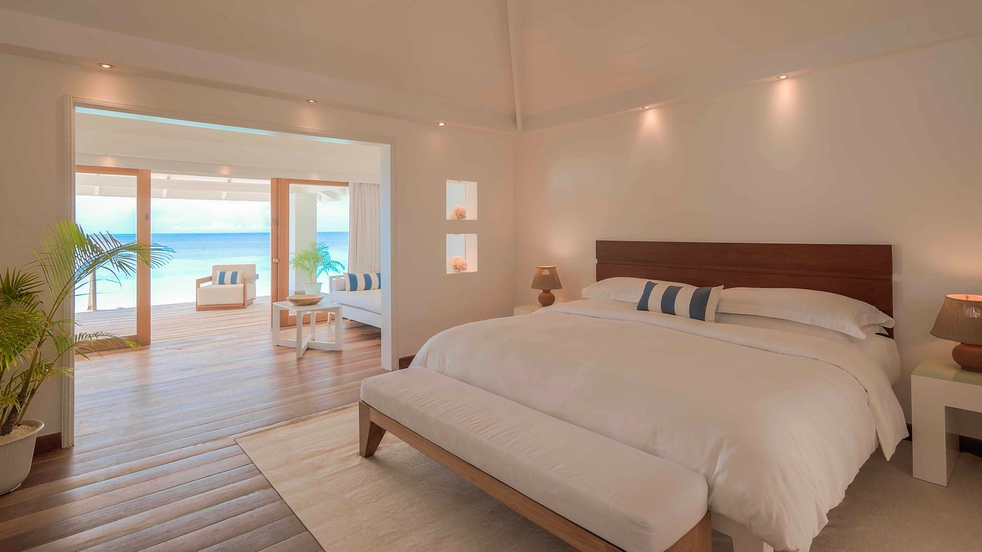  Diamonds Athuruga — Beach Front Junior Suite