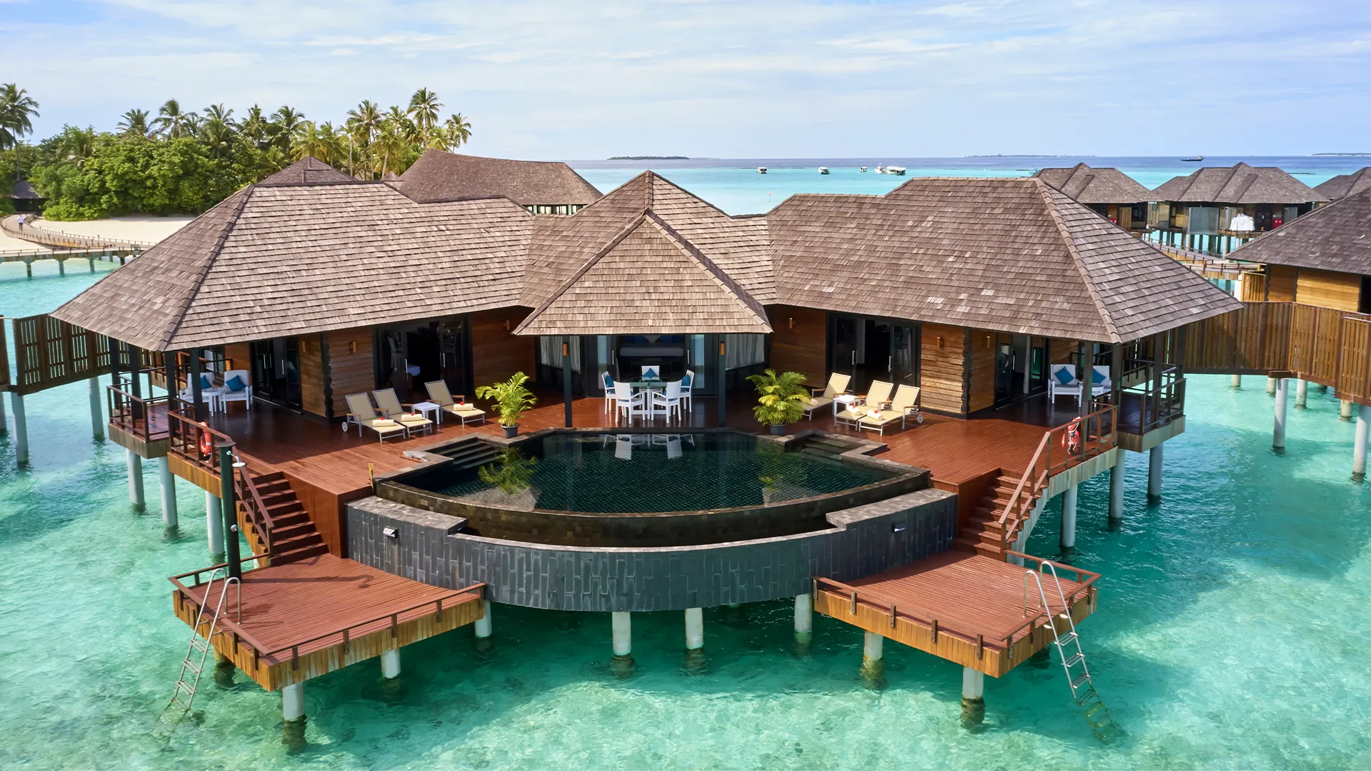 Sun Siyam Iru Fushi — Aqua Retreat — 2 Bedrooms