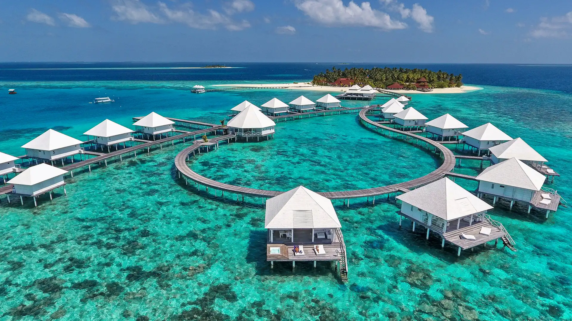 Diamonds Thudufushi Maldives Resort & Spa