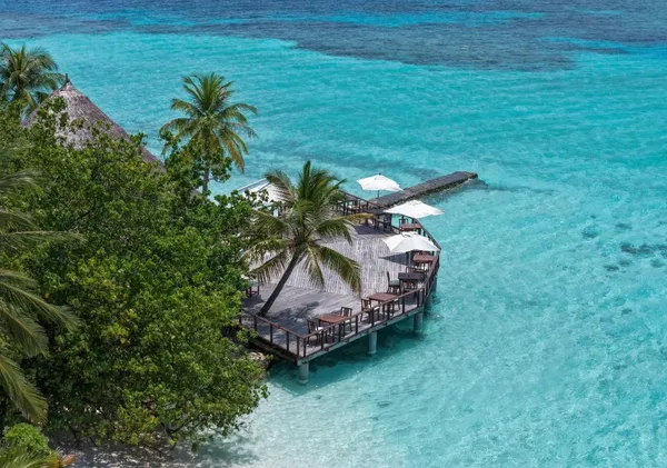 Seaplane transfer to resort
